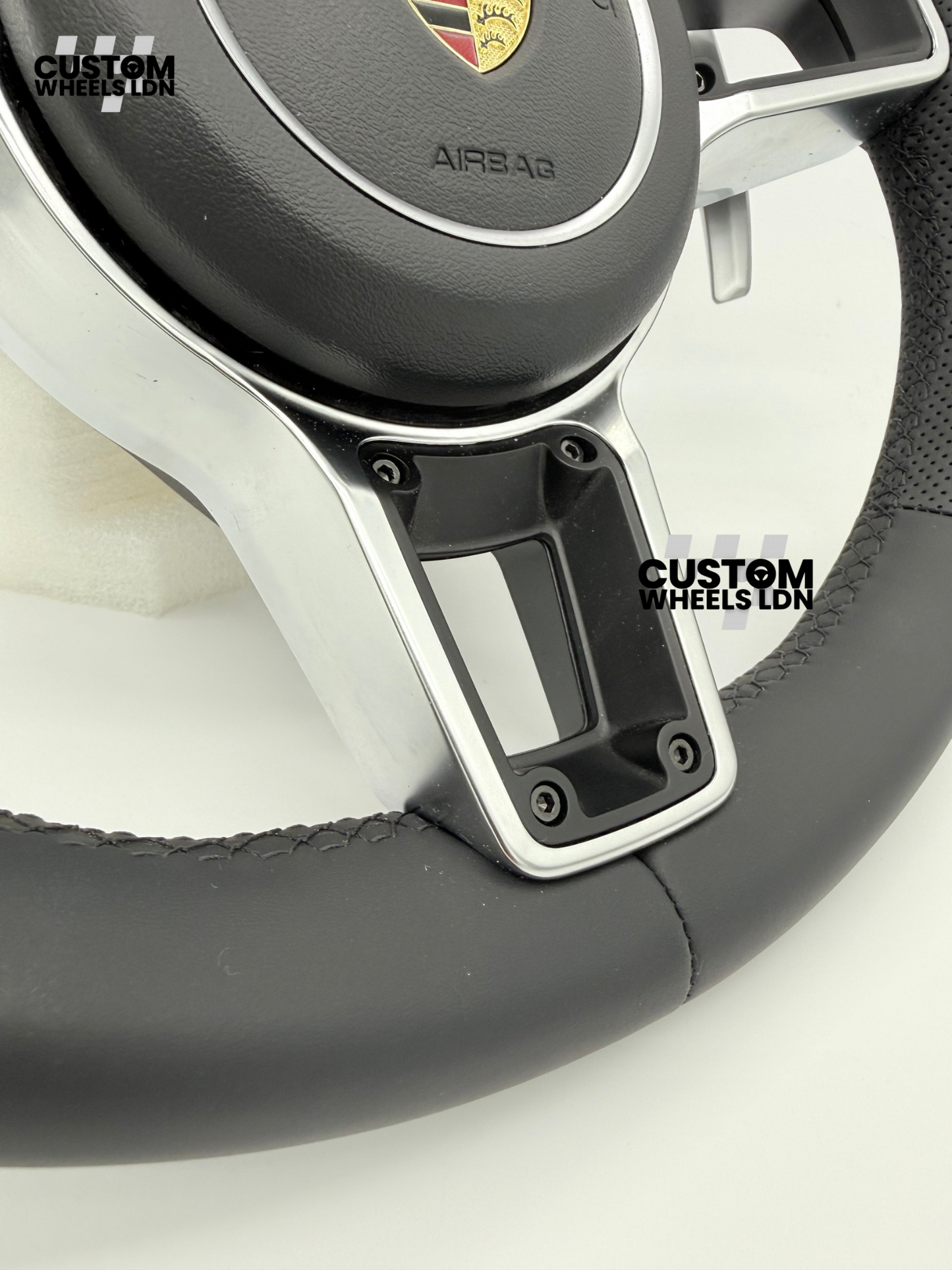 Porsche Custom OEM Steering Wheel – Smooth & Perforated Leather, Silver Trims, OEM Paddles | Fits 991, 997, 987, Cayman, Boxster, Macan, Cayenne + more | Plug & Play | With Airbag | Upgrade for Older Models Available