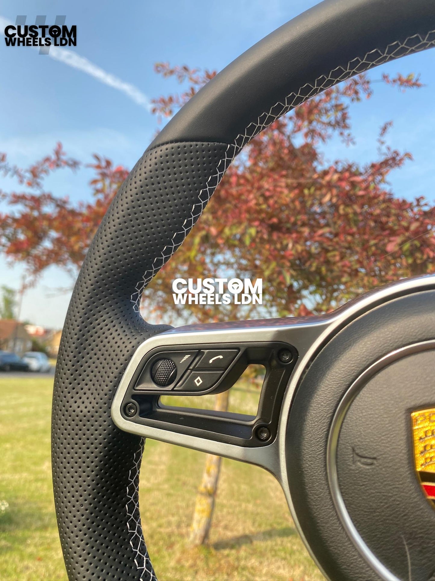 Porsche Custom Steering Wheel – Smooth & Perforated Leather, OEM Paddles, OEM Buttons | Fits 991, 997, 981, 718, Panamera, Cayenne + more | Plug & Play | With Airbag | Upgrade for Older Models Available