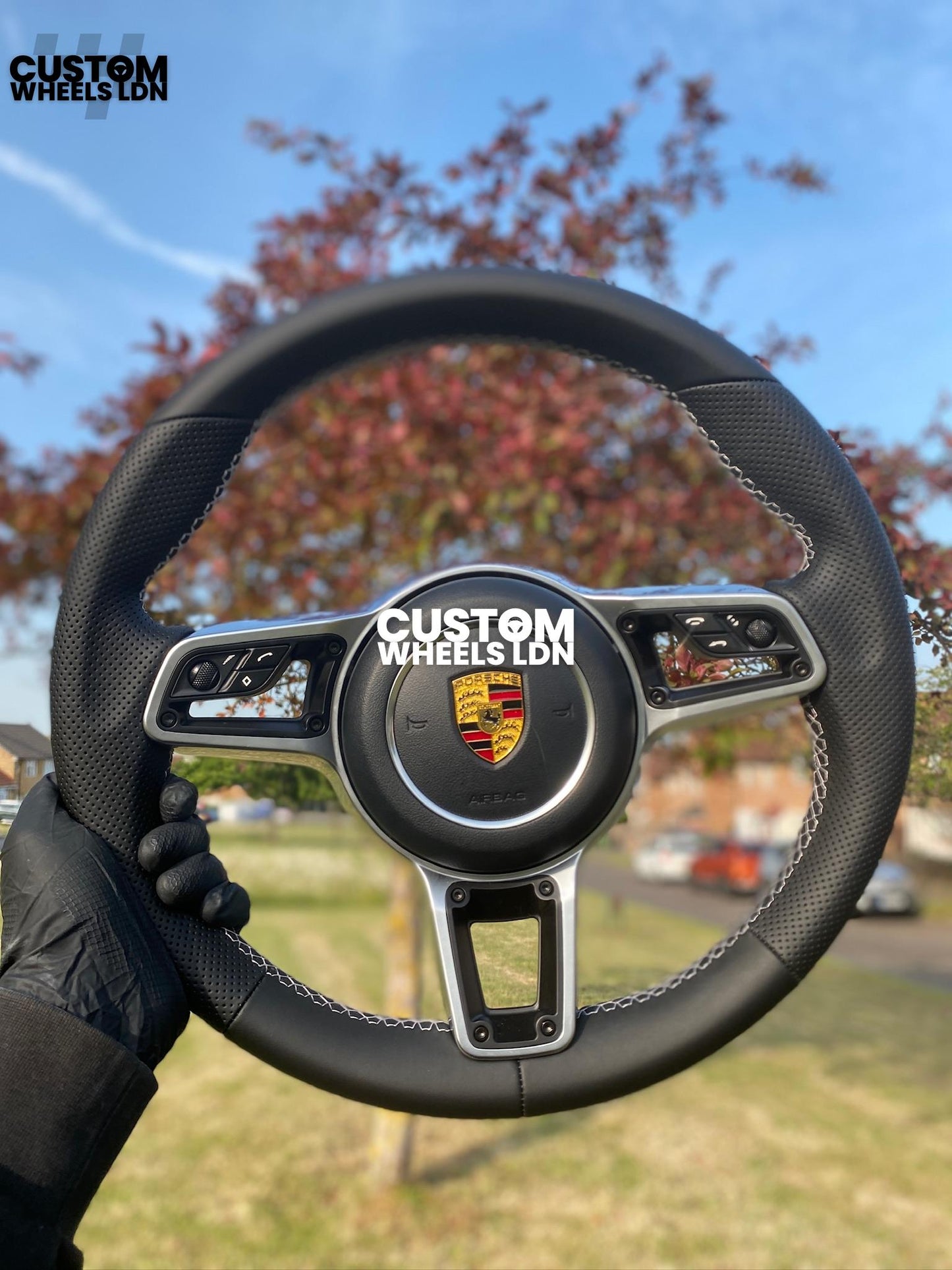 Porsche Custom Steering Wheel – Smooth & Perforated Leather, OEM Paddles, OEM Buttons | Fits 991, 997, 981, 718, Panamera, Cayenne + more | Plug & Play | With Airbag | Upgrade for Older Models Available
