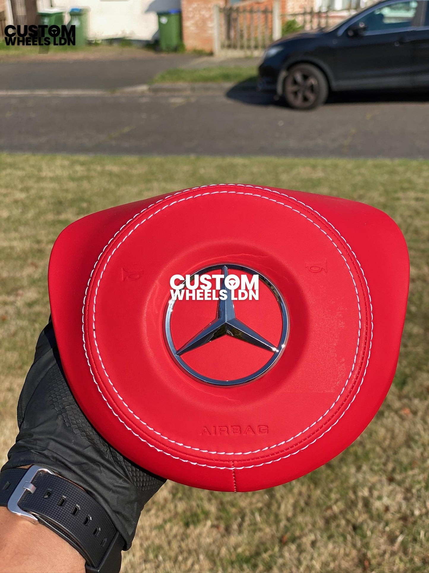 Mercedes Custom LED Flat Bottom Steering Wheel – Gloss Carbon Fibre, Red Perforated Leather, Red Airbag Cover | Fits W205, W213, W218, W222, W217, C-Class, E-Class, CLS, S-Class + more | Plug & Play | Upgrade for Older Models Available