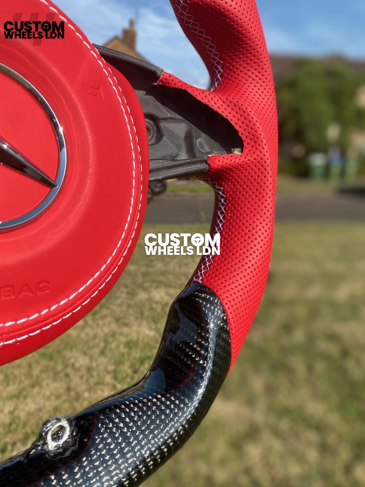 Mercedes Custom LED Flat Bottom Steering Wheel – Gloss Carbon Fibre, Red Perforated Leather, Red Airbag Cover | Fits W205, W213, W218, W222, W217, C-Class, E-Class, CLS, S-Class + more | Plug & Play | Upgrade for Older Models Available