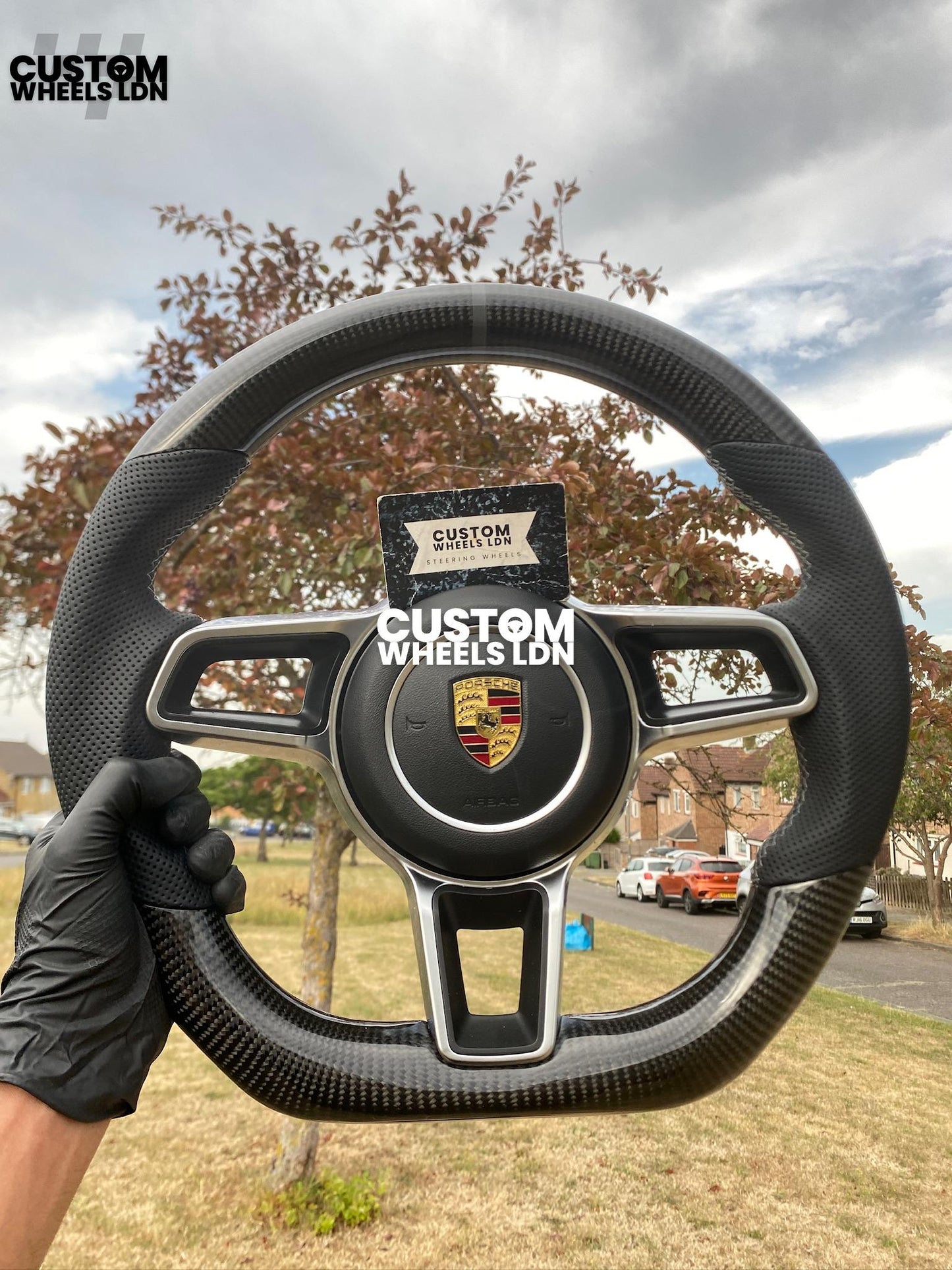 Porsche Custom Flat Bottom Steering Wheel – Gloss Carbon Fibre, Perforated Leather, Grey 12 O’Clock Stripe | Fits 997.1, 997.2, 991.1, 987, Cayman, Boxster, Macan, Cayenne + more | Plug & Play | With Airbag | Upgrade for Older Models Available