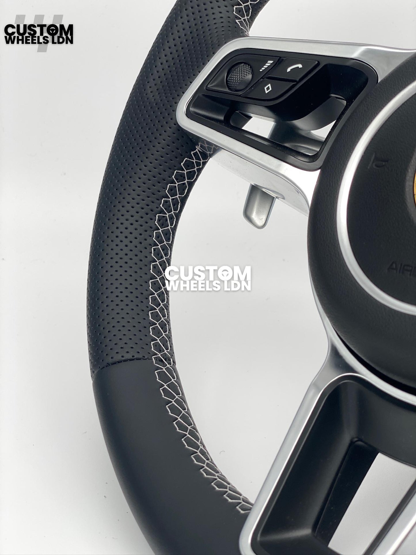 Porsche Custom Steering Wheel – Smooth Leather & Perforated Leather, OEM Paddles, OEM Buttons | Fits 997.1, 997.2, 991.1, 981, Macan, Cayenne + more | Plug & Play | With Airbag | Upgrade for Older Models Available