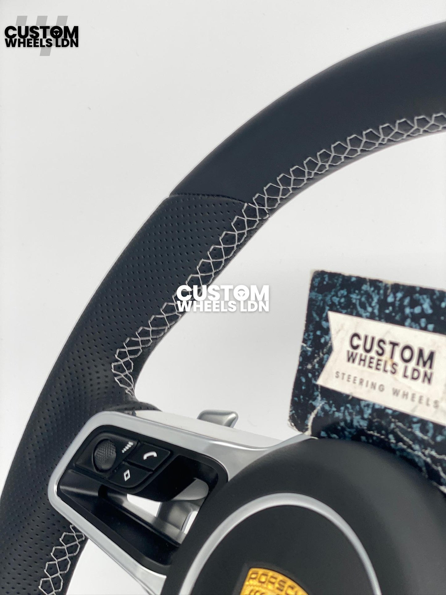 Porsche Custom Steering Wheel – Smooth Leather & Perforated Leather, OEM Paddles, OEM Buttons | Fits 997.1, 997.2, 991.1, 981, Macan, Cayenne + more | Plug & Play | With Airbag | Upgrade for Older Models Available