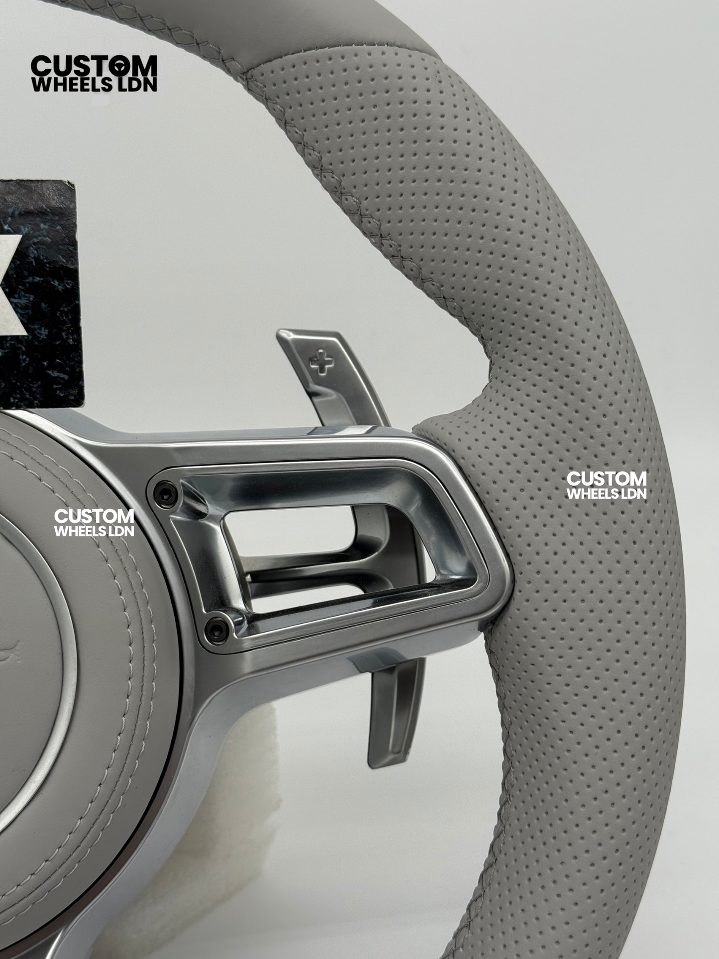 Porsche Custom OEM Round Steering Wheel – Full Grey Leather, Perforated Grips, Silver Trims, OEM Paddles | Fits 997.1, 997.2, 991.1, 981, 718 Cayman/Boxster, Panamera, Cayenne + more | Plug & Play | Upgrade for Older Models Available