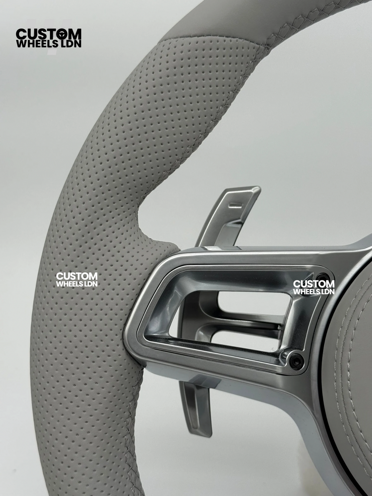 Porsche Custom OEM Round Steering Wheel – Full Grey Leather, Perforated Grips, Silver Trims, OEM Paddles | Fits 997.1, 997.2, 991.1, 981, 718 Cayman/Boxster, Panamera, Cayenne + more | Plug & Play | Upgrade for Older Models Available