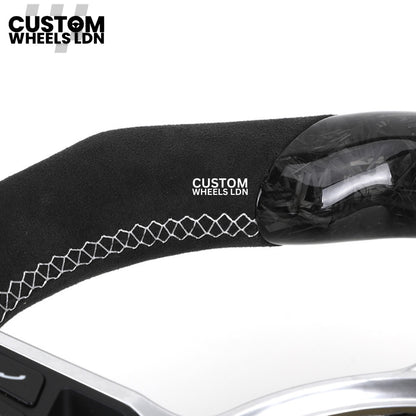 Porsche Custom LED-Lenkrad aus geschmiedetem Carbon mit abgeflachter Unterseite – passend für die meisten Modelle: 911, Cayenne, Panamera, Macan, Boxter, Taycan und mehr)