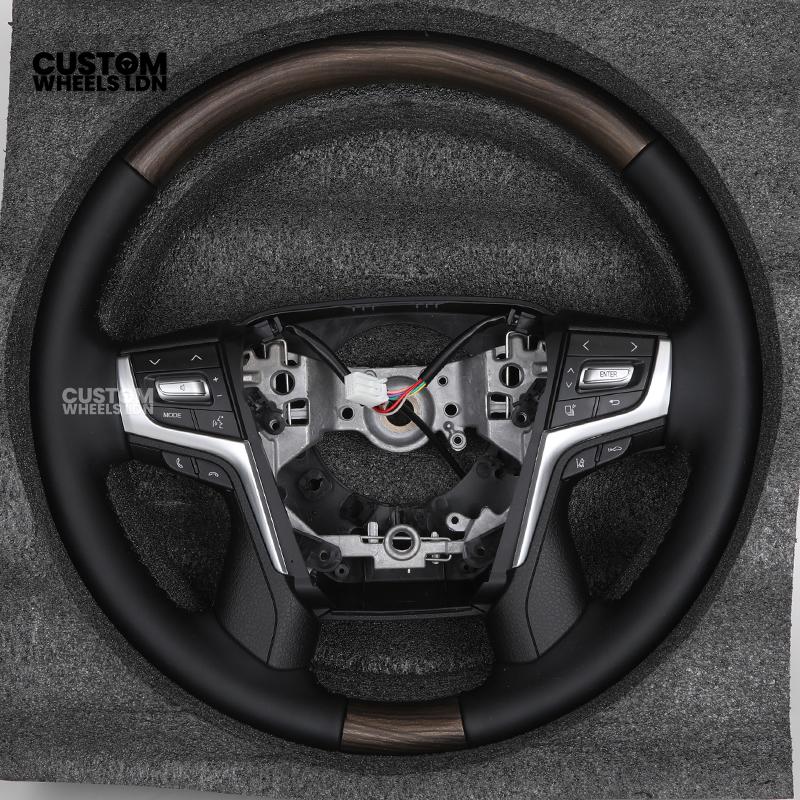 Toyota Custom Steering Wheel – Black Gloss Trim, Classic Leather Finish, OEM Shape | Fits Auris, Corolla, Prius, RAV4 + More | Plug & Play | Comfortable Daily Upgrade