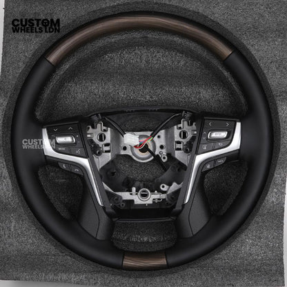 Toyota Custom Steering Wheel – Black Gloss Trim, Classic Leather Finish, OEM Shape | Fits Auris, Corolla, Prius, RAV4 + More | Plug & Play | Comfortable Daily Upgrade