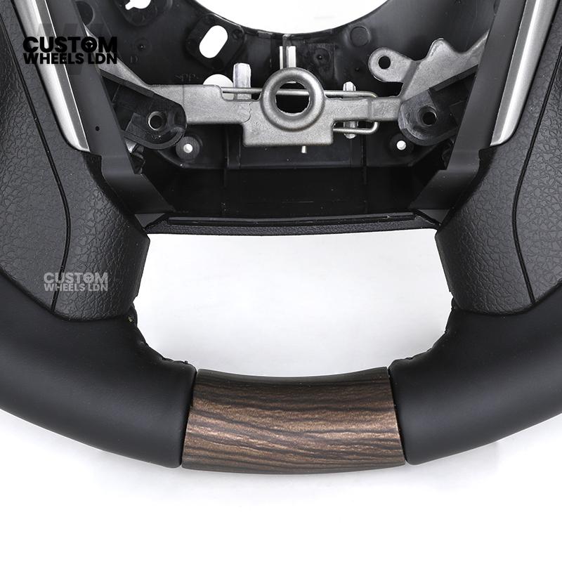 Toyota Custom Steering Wheel – Black Gloss Trim, Classic Leather Finish, OEM Shape | Fits Auris, Corolla, Prius, RAV4 + More | Plug & Play | Comfortable Daily Upgrade