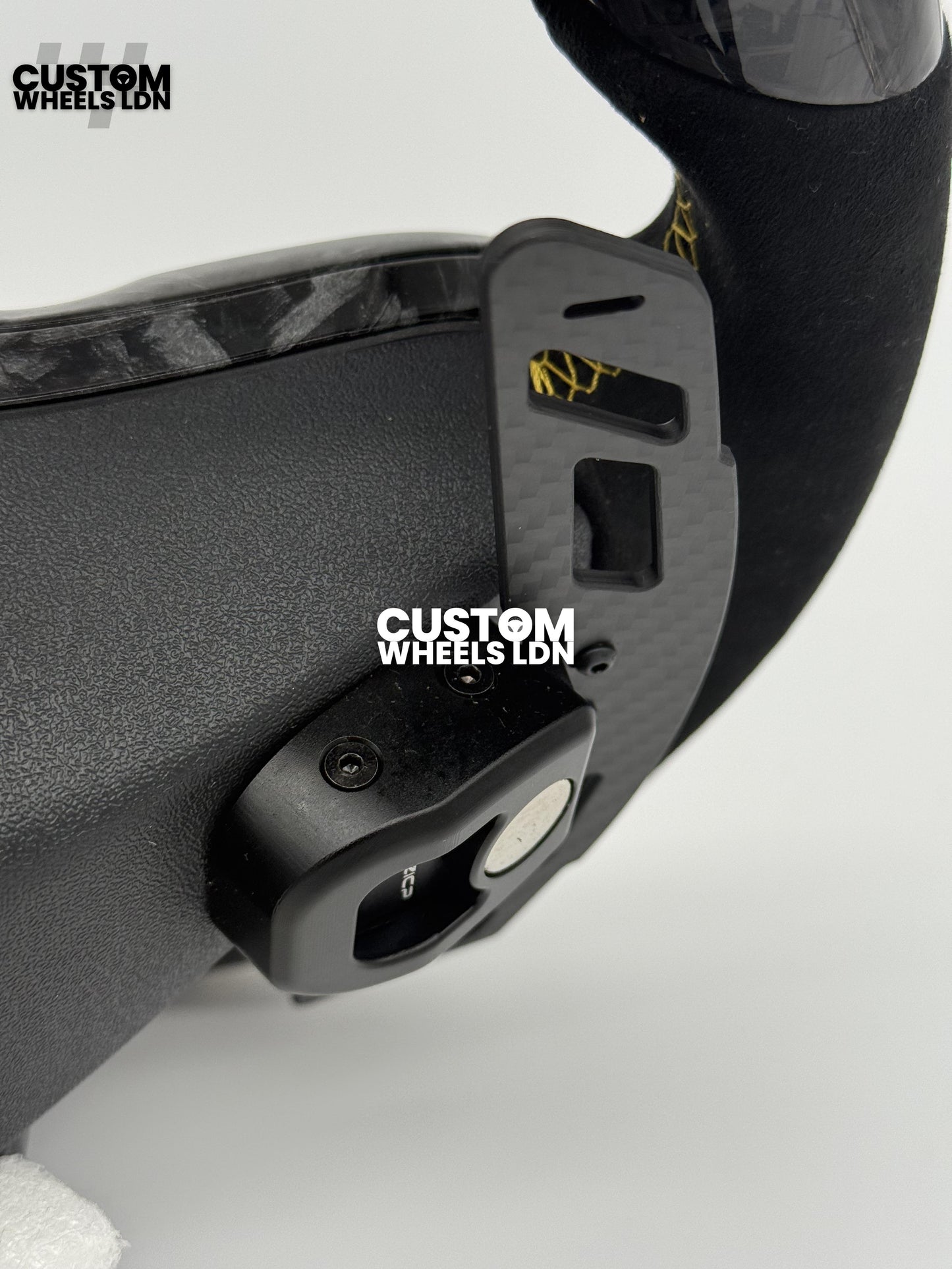 Mercedes Custom Gold Flake Forged Carbon Flat Bottom Steering Wheel – Magnetic Extended Paddles, OEM Black Buttons | Fits A-Class, C-Class, E-Class, GLC, GLE + more | Plug & Play | With Airbag | Upgrade for Older Models Available